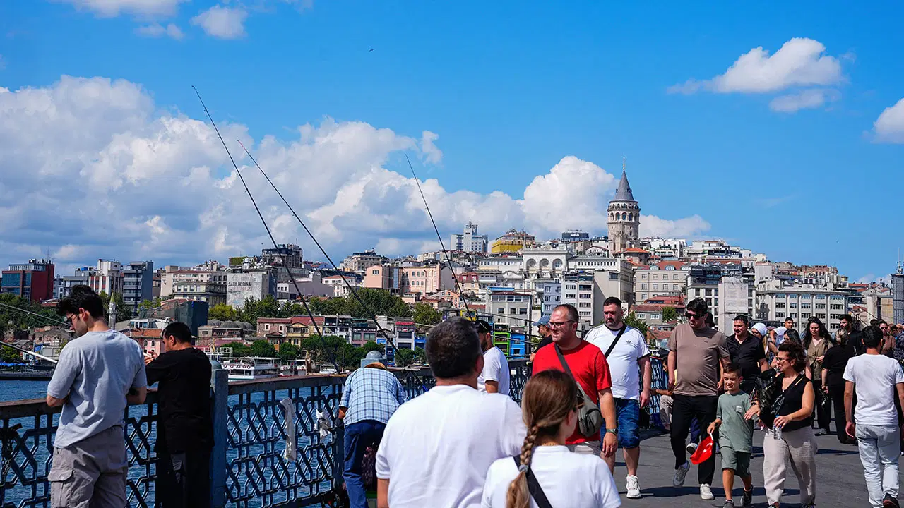 İstanbul'da Çifte Kavurucu Sıcak Alarmı: AKOM Uyardı!