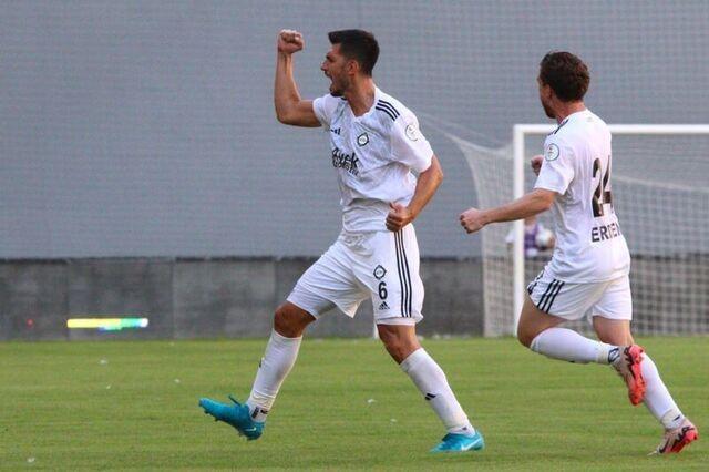 Ceyhun Gülselam Profesyonel Futbol Kariyerine Veda Etti