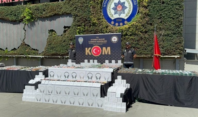750 milyon lira değerinde sahte cep telefonu aksesuarı ele geçirildi – Son Dakika Türkiye Haberleri