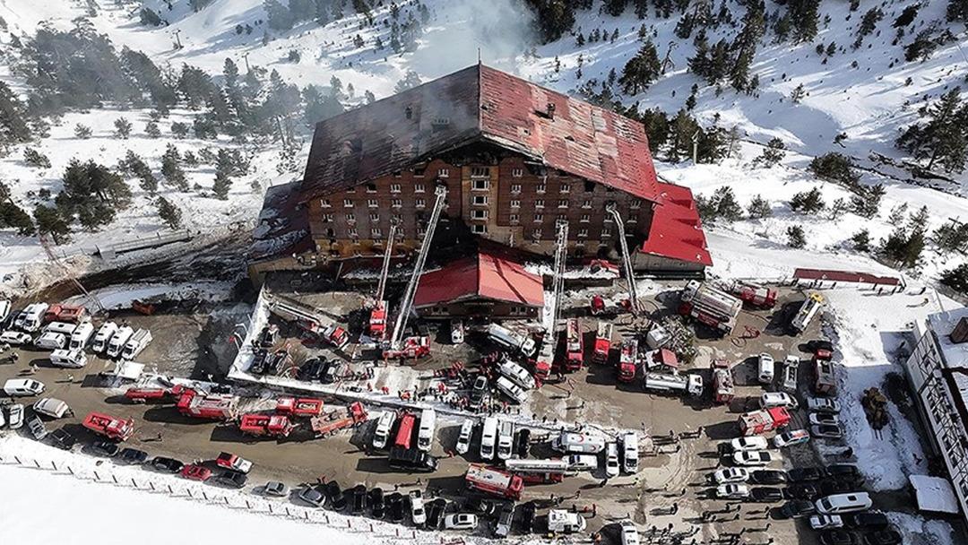 KARTALKAYA Otel Yangın Araştırması'nda yeni gelişme! Hikaye ve plaka verdi ... GPS kaydı gerçeği ortaya çıkardı: hazırlanan itfaiyecilerin yapıya gitmeden raporu? 2