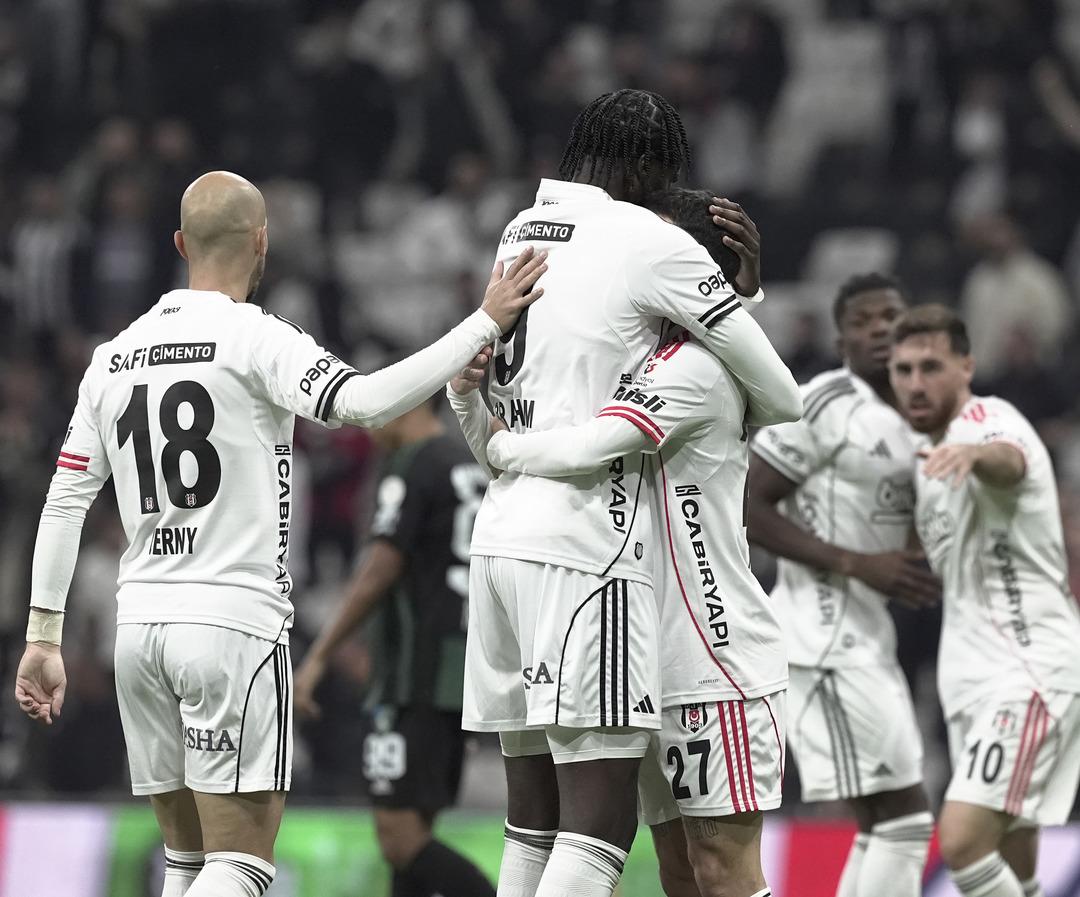 Besiktas, Galatasaray Derby Dolmabahçe'de hata yapmadı! Kartal Black Kartal, Kocaelisport'u yendi 3-1 2