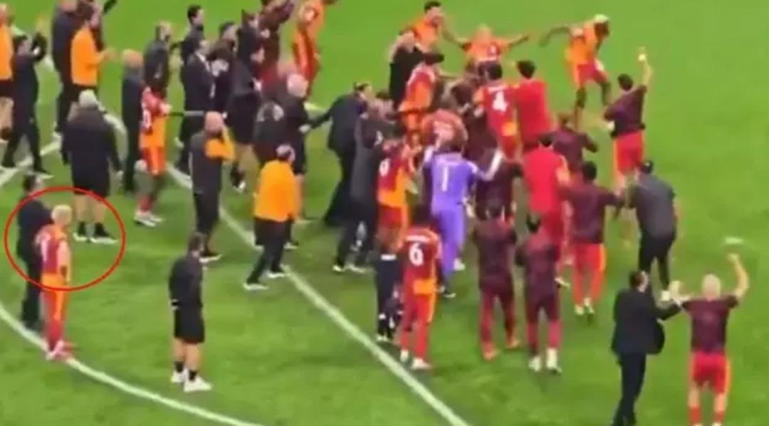 Galatasaray ayrıca Icardi krizini gösterdi! Liverpool'un kutlama oyununa katılma zaferi Beşiktas ısınmaya gitmedi! 2
