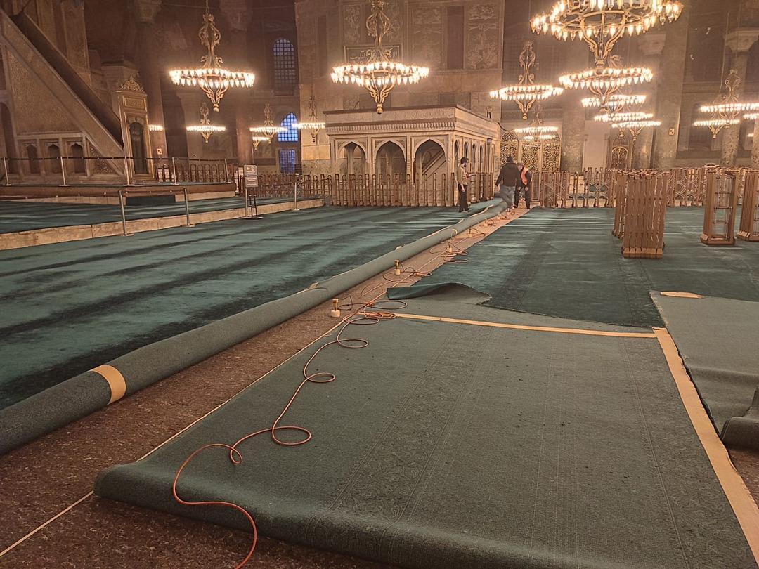 Ayasofya'ya kamyon girdiği iddiası: Bakanlıktan tartışmaya ilişkin fotoğraflı açıklama! 2